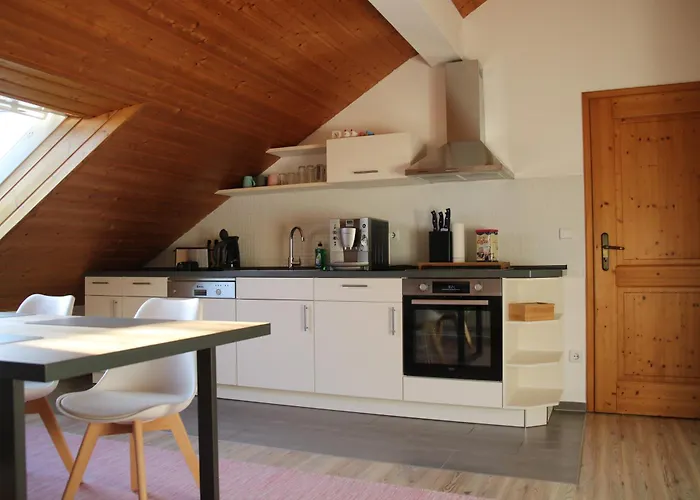 - Dachgeschoss Schmuckstueck * Wolnzach